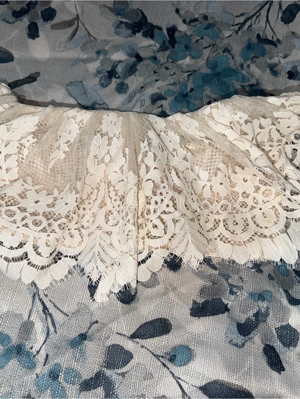 Victoria's Secret White Lace Bra